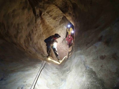 ©Centre Terre UP2017 Exploration Dans La Grotte Des Trois Entrées 400x300
