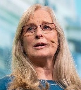 Patricia Cummens Headshot